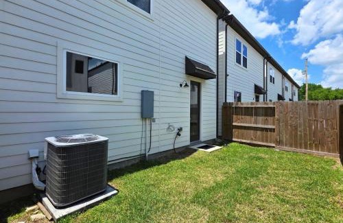 Northside House | Family Stay Near NRG and Med Ctr