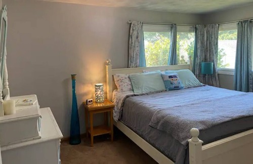 Thorntown House | Family Stay/Work From Home-Indianapolis & Purdue