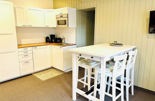 Kuhnhausen Bed & Breakfast | Family studio Urpflanzen in the organic garden B&B Kastanienhof just outside Erfurt