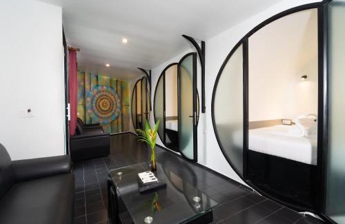 Siem Reap Bed & Breakfast | Family-Style 3-Bedroom Unique Villa by Tunnel