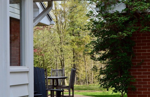 North Dumfries House | Family Style Cottage 5 minutes from the Gaslight District