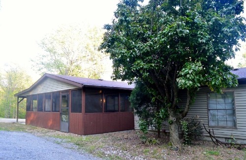 Eckerty House | Family Style Home Cabin 18 on Patoka Lake in Southern Indiana
