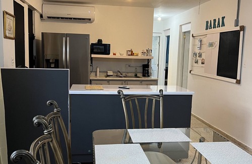 Guaniquilla House | Family style retreat -6 minutes tot he beach and restaurant bar strip