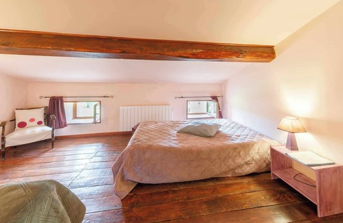 Vernet-la-Varenne Bed & Breakfast | Family suite on 2 levels in a peaceful hamlet. Ideal for families