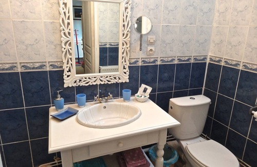 Tournon-Saint-Pierre House | Family Suite (2 Adults + 4 Children) CHATEAU LES VALLEES in TOURAINE