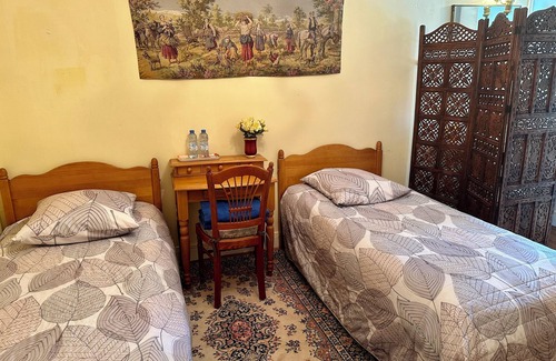 Tournon-Saint-Pierre House | Family Suite (2 Adults + 1 Child)/CHATEAU LES VALLEES in TOURAINE
