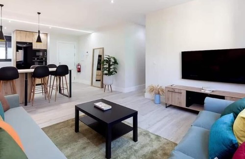 La Buhaira Apartment | Family suit 1 Luxe Nervión charms of Seville