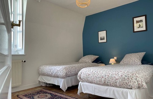 Paucourt Bed & Breakfast | Family Suite in Charming Home Near Paris with Forest Views