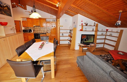 Jungholz Apartment | Family suite mountain view - Landhaus Wildschütz