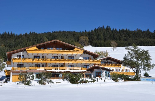 Jungholz Apartment | Family suite mountain view - Landhaus Wildschütz