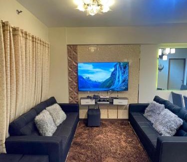 Santolan Apartment | Family Suite w/Centralized AC nr Ayala Mall Feliz