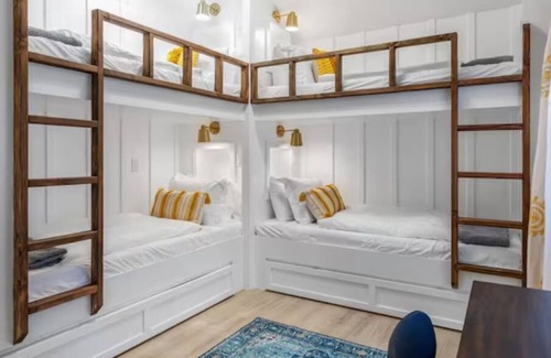 Amador City House | Family Suite with Pool Sauna Hot Tub