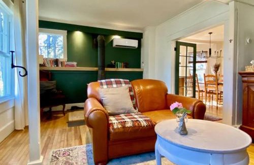 Ayers Cliff House | Family Summer House in the Eastern Townships
