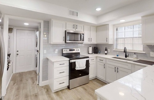 Northside House | Family Tides Hideaway | Modern house in Jacksonville in a prime location