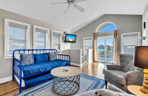 Crystal Shores House | Family Tides