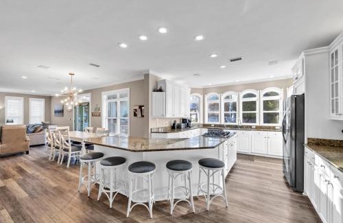 Crystal Shores House | Family Tides
