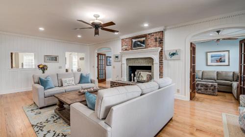 Debordieu Colony Villa | Family Tides villa by Peace Vacations