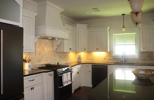 Ventress House | "Family Ties" - False River Home Away from Home - Sleeps 10
