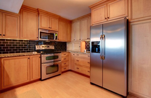 North Shore Condo | Family Ties II Lakefront Condo at Bernard's Landing