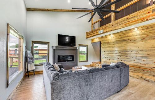 Glenwood House | Family Tradition Glenwood Cabin with River Access!