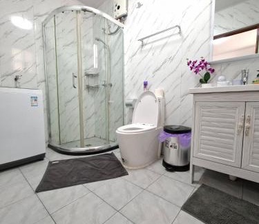 Port Moresby Apartment | Family Transit Home, Kennedy Estate, 2-Bedroom Apartment with Balcony Upstairs