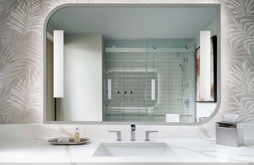 Los Angeles Hotel | Family Travel x2 | Spacious Pet Friendly Units near Universal Studios Hollywood!