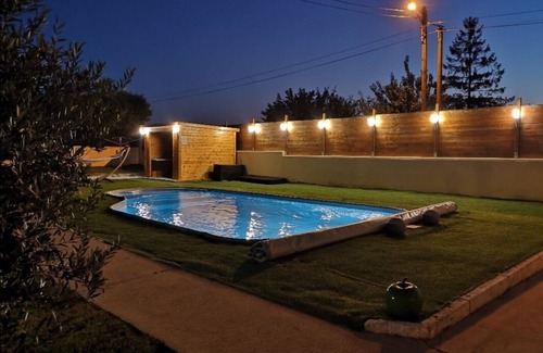 Saint-Coutant-le-Grand Villa | Family villa with swimming pool and Jaccuzi near the beach