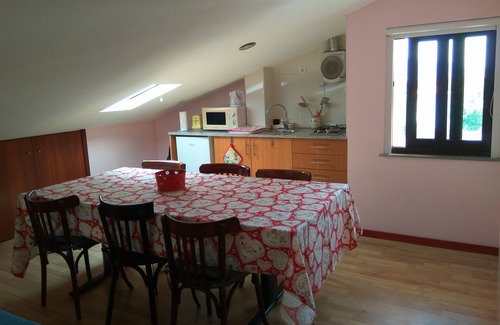 Venade Apartment | Family Vacation Apartment (2-5 pax)