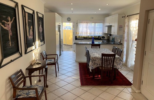 Bloubergstrand House | Family Vacation Home and company employee accommodations in Capetown