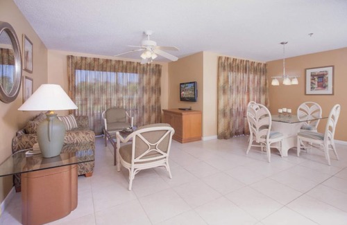 Palm Coast Hotel | Family Vacation! Modish Unit, Near Painters Hill Beach, Pool!