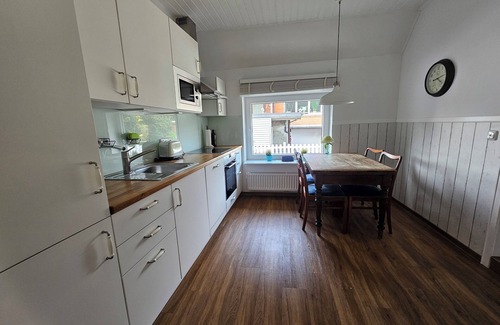 Stade House | Family vacation on 170m², near the beach, restored farm cottage. WLAN