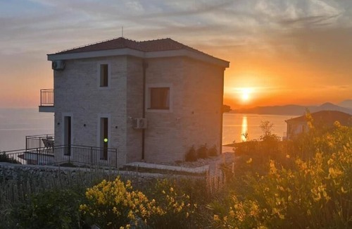 Krstac Apartment | Family Vacation Villa Rezevici
