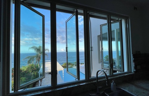 Tierras Nuevas Saliente House | Family Villa in Manati, PR | 2 Minute Drive from Mar Chiquita Beach