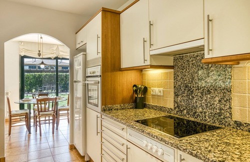 Navata House | Family villa in Torremirona Resort