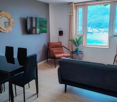 Savines-le-Lac House | Family Villa Overlooking Lake Serre-Ponçon