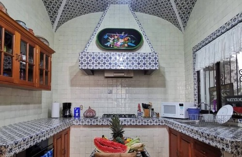 Cuernavaca House | Family villa, pool, terrace & BBQ