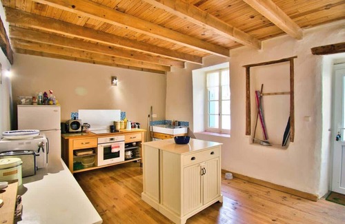 Escouloubre-les-bains House | Family village house