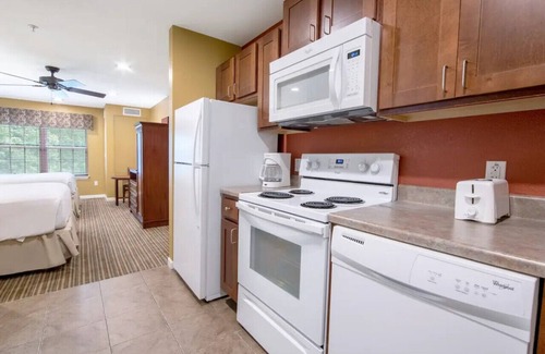Sheridan Apartment | Family Water Park Resort Studio Apt fully furnished ready for your stay