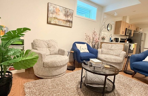 Southwest Calgary House | Family & work friendly suite, Sleeps 4, near mountains/parks, free WiFi+parking