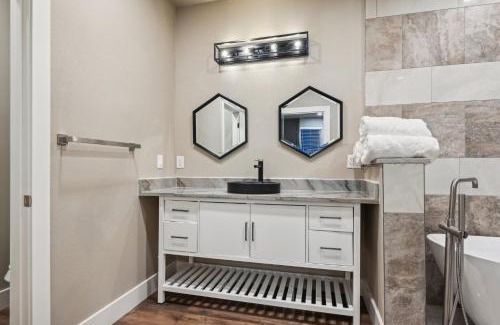 Central Arlington House | FAN Zone at Arlington