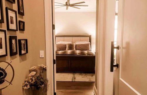 Green Hills House | Fancy Free - Stay Where Country Music History Was Made
