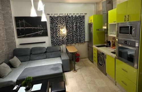 Bailen-Miraflores Apartment | Fantástic Apartment the Center