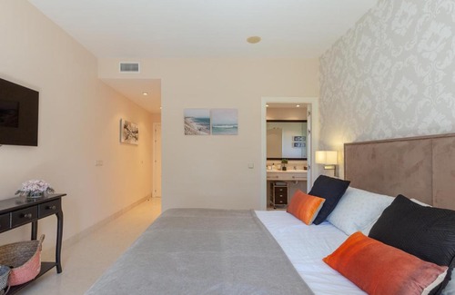 Benahavis Apartment | Fantástico apartamento rodeado de Golf con piscina
