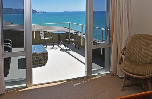 Tairua Bed & Breakfast | Fantail B&B