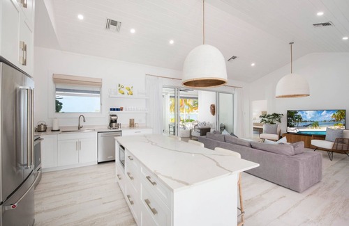 Rum Point House | Fantasea: Family Beach Villa on Bio Bay w/Private Pool, Veranda Lounge + Dock