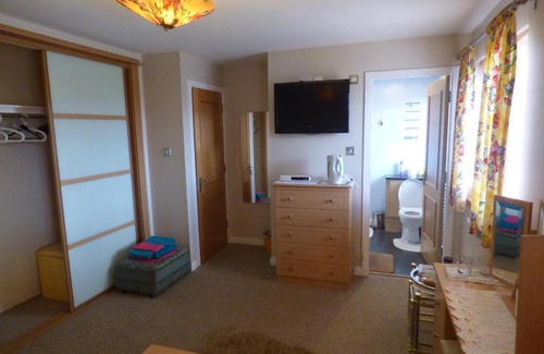 Levenmouth Bed & Breakfast | Fantasia