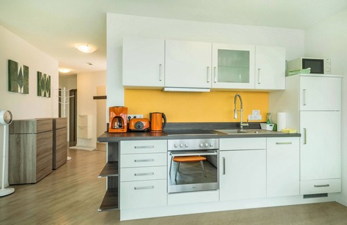 Sipplingen Apartment | Fantastic Holiday Apartment "Lilie" with Large Balcony, Lake View, Wi-Fi & TV