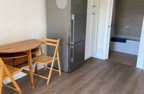 Albany Apartment | Fantastic 1-bedroom apartment in Albany