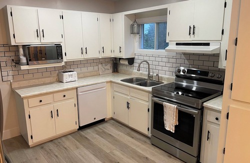 Oyster Bed House | Fantastic 2-bedroom house with AC in charming North Shore PEI