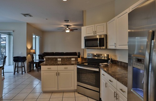 Sunset Lakes House | Fantastic 2-level home w/pond views, WiFi, AC, private pool - near theme parks